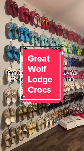 Should I make a Great Wolf Lodge vlog?! @Crocs #crocs #greatwolflodgeniagara #greatwolflodge #greatwolflodgecrocs #crocqueen #crocwall #matching #viral #taylorswift #niagarafalls #gwl