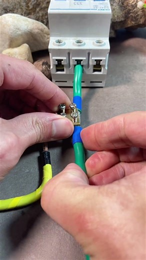 How To Wire T-Type Quick Connection Method #ElectricianWiring #shortsfeed #wire #copper #aluminium