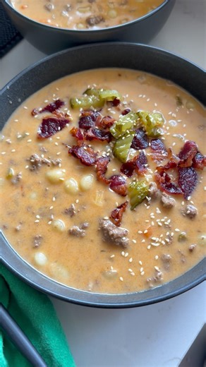 I can’t stop making this Cheeseburger Gnocchi Soup 🍔 #easyrecipe #shorts