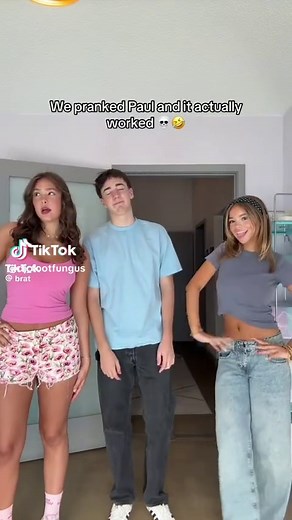 Hello Neighbor Green Screen Effect Tutorial