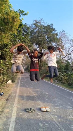 Mind-Blowing Inline Skating Tricks You Must Try🛼#inlineskating​​​ #skater​​​ #roadskating​​​