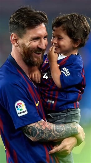 14K views · 920 reactions | BELLE HISTOIRE ENTRE LEONEL MESSI ET SES DEUX ENFANTS. MESSI EST UN DIEU DU FOOTBALL. | Football ligue | Facebook
