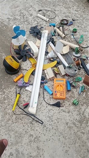 Kabad Se Tube Light Mila 😎 || #youtubeshorts