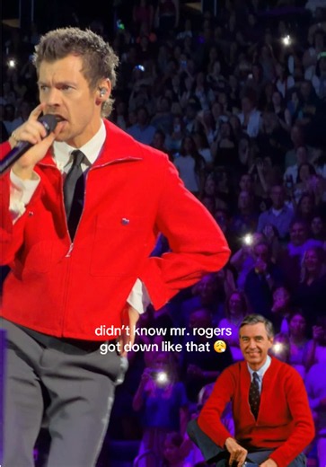 Went from Barney to Mr. Rogers, Harry celebrating Halloween early I love the spirit!! I LOVED THE FIT DONT GET ME WRONG #harrystyles #togethertogethertour #mrrogers #msg #dancenomore