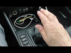 Řazení rychlostních stupňů a správné držení řadící páky