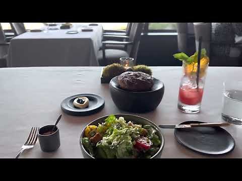 Canlis Restaurant Review 10/10 | Seattle