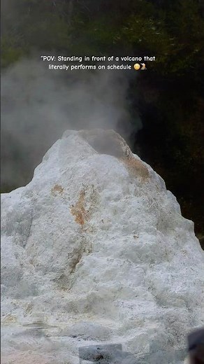 Standing in front of a volcano that literally performs on schedule 😳🌋. #newzealand #volcano
