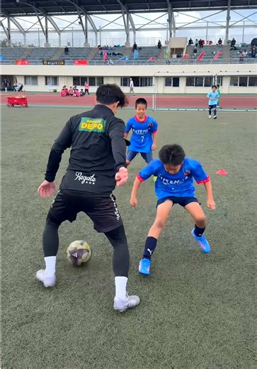 COACH VS KIDS 🔥⚽️ #REGATEドリブル塾 #レガテドリブル塾 #サッカースクール #サッカーコーチ | Football Coach