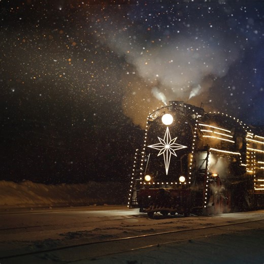 8 Scenic Christmas Train Rides in the US—That Might Come with Snow