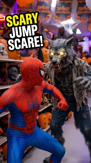 Spider-Man vs. The Spirit Halloween Animatronics! 🕷️😱 #shorts #spiderman #spirithalloween