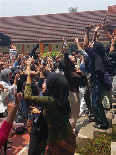 Ada yg tau ini lagu apa? #milangkalasmanpas24