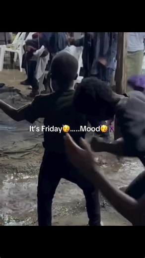 Friday mood ideas: fun Friday vibes & dance clips