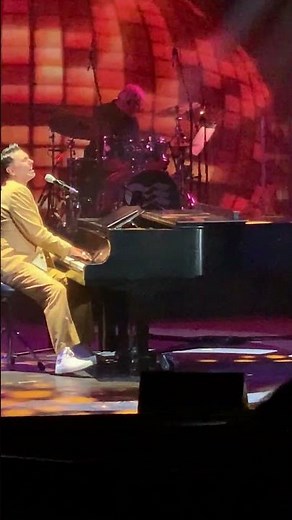 Fantastic Entertainment on the Emerald Princess