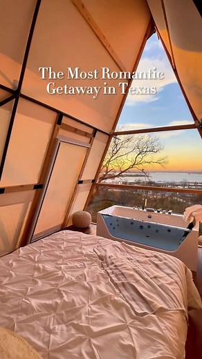 🥰 One of the Most Romantic Getaways in Texas! @theretreatonthehill has multiple suites with their own unique charm. No matter what your stay will be filled with stunning views and amazing memories. You can: 🌌 Sleep under the stars in a dome 🛁 Be surrounded by bubbles in a glass sided bath 🧘 Enjoy morning yoga on a private deck 📚Read a book while laying in a hammock 🍷Enjoy a bottle of complimentary wine more #texasromanticgetaway #texasglamping #texasgetaway #texasgetaways #texasstaycation