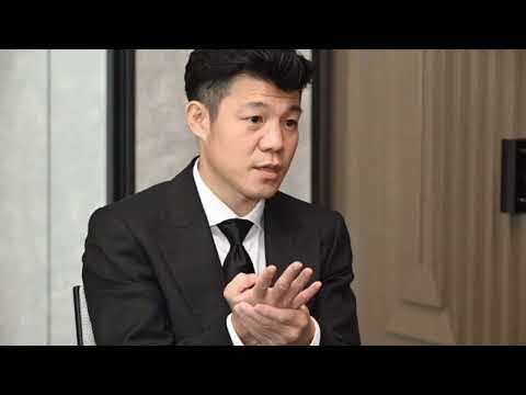 亀田興毅が公開した幼少期写真…23歳の父・亀田史郎の姿に衝撃！そっくりすぎる親子に驚きの声😳#亀田興毅#亀田史郎#亀田家#ボクシング#世界チャンピオン