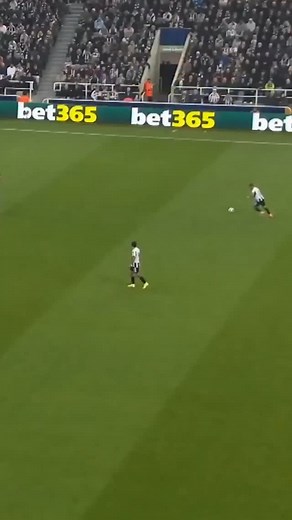 What a header by Dan Burn #championsleague #newcastle #goals | Sport everyday