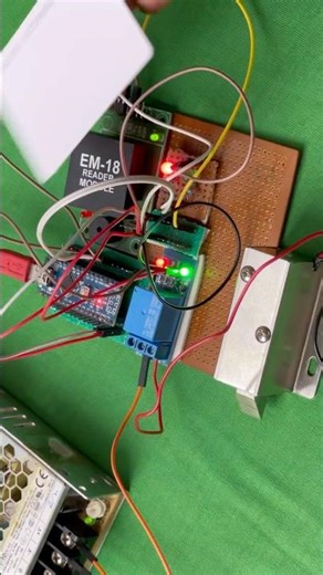 Sensor Based Door Lock System 🚪 | Mini Project #shorts #embeddedsystems #arduinoprojects #smarthome
