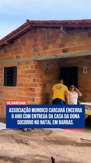 Portal Barras Em Foco on Instagram: "A Associação Mundico Carcará não poderia encerrar o ano de outra forma. No dia 25 de dezembro, data em que se celebra o Natal, foi realizada a entrega da casa da Dona Socorro, na localidade de Jenipapeiro. Mais do que um imóvel, o gesto simboliza dignidade, esperança e um novo começo. A ação marca também a última iniciativa social do ano da associação, deixando um legado de solidariedade e compromisso com quem mais precisa. Um Natal que ficará para sempre na 