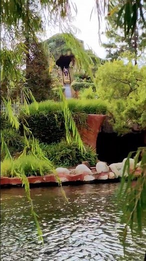 Goin Down the Bayou - Tiana's Bayou Adventure from across The Rivers of America