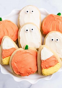 EASY Halloween Sugar Cookies - I Heart Naptime