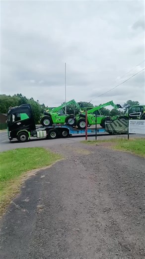 Full Load of Merlos going out to customers @Merlo UK #farming #trucking #merlo #volvo #agriculture #scottishdealer #sellmachines #supportsmallbusiness