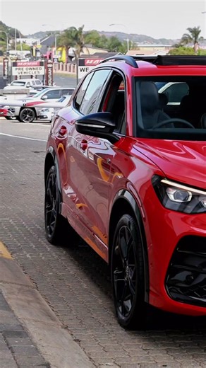 Discover the 2025 Tiguan R-Line: Features & Pricing