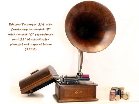 1910 Edison Triumph E Combination Phonograph with Music Master Oak Horn