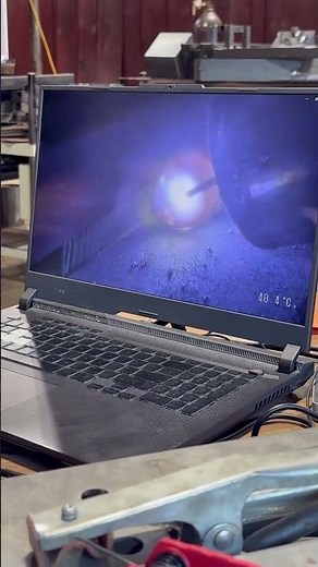 Laptop View of MIG Welding with the MeltView® APEX3 and RAD8 Light
