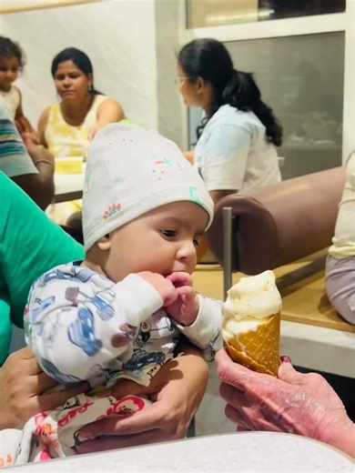 Milano ice cream stare 20 June 2025 baby #icecream #youtubeshorts #love