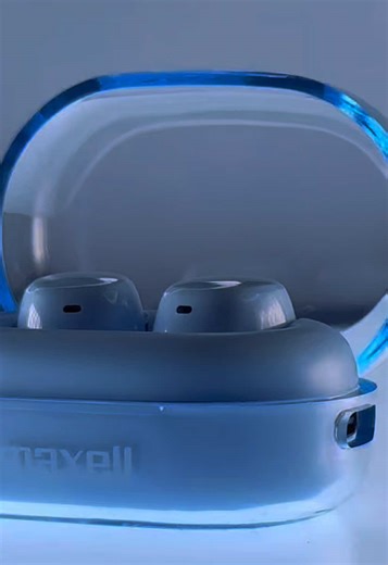 Small size- BIG DEAL 😎🎉 #earbuds #sleeping #tech #music #biddeal