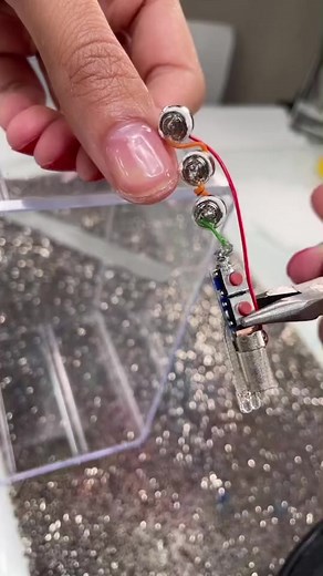 59K views · 69 reactions | ＂Laser Pointer＂ Light NAIL ⚡️ #nails #nailtutorial #acrylicnails #beautyhacks #satisfying | ละครไทย Ch3 | Facebook