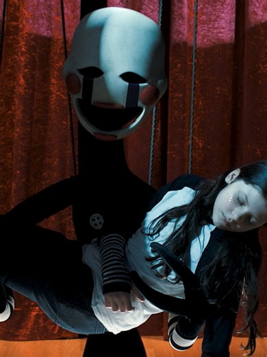 Explore FNAF2 Gameplay and Secrets at Home