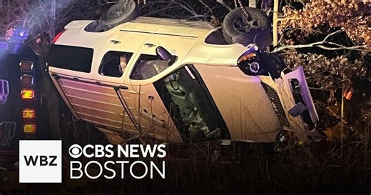 Pelham, New Hampshire police seek driver who caused rollover crash