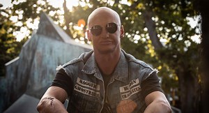 Loading Docs 2019 - Meme Me  | Web | NZ On Screen