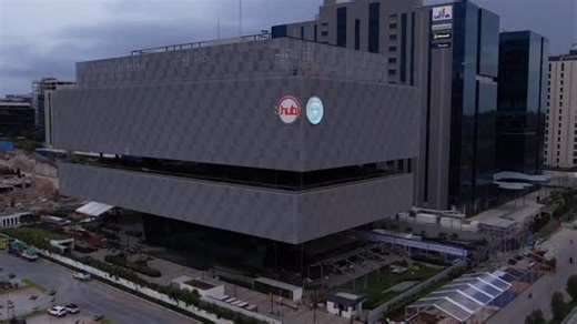 Padi Kaushik Reddy on Instagram: "KTR’s Brainchild.. BRS Govt’s finest initiative.. T-Hub - The Pride of Telangana! 🌟 Empowering innovators, entrepreneurs & dreamers 🚀 🏢 5.82 lakh sq. ft campus 💼 Supports 2,000+ startups 🌍 World’s largest tech incubator #ShandaarHyderabad #DildaarKCR #JubileeHillsWithBRS"