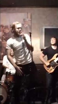 Imagine Dragons - “Short Skirt/ Long Jacket” Live cover #danreynolds #benmckee #andrewtolman #cover