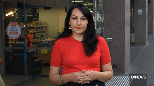 Labelling on food you buy at the supermarket is about to get overhauled. Leading food manufacturers could soon be subject to mandatory health star ratings, more onerous labelling on packaged products and restrictions on marketing, especially to infants, under federal government changes. Unlike several other countries, Australia currently has a voluntary health star rating system for packaged foods, no sugar taxes, and no stringent requirements on marketing processed foods to children. | ABC News