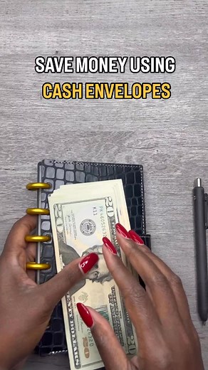 61K views · 519 reactions | Using Cash Envelopes #cashenvelopesystem #BudgetingTips https://theorganizedmoney.etsy.com/listing/1333745730 | The Organized Money | Facebook