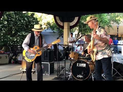" Walkin' Blues " Roy Rogers & The Delta Rhythm Kings
