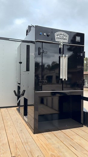 This awesome MM240 here is going our friends @just4que ! Can’t wait to see you guys slinging on this backyard beast!!💪💯 #mmbbqcompany #mmbbqco #mmfamily #texasbbq #rotisserie #mm240 #foodies #foodlover | M&M BBQ Company