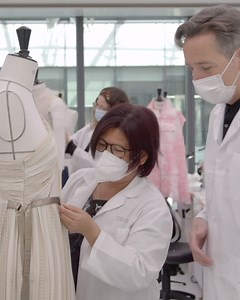 Associated with ancient Greece and endlessly represented in classical art, the peplos was a key inspiration for Cruise 2022 on.dior.com/cruise-22 by Maria Grazia Chiuri who chats here with fashion historian and curator Lydia Kamitsis about its architecture, universality, timelessness and how she layered it in the collection with sportswear elements. © Marianna Economou | Dior