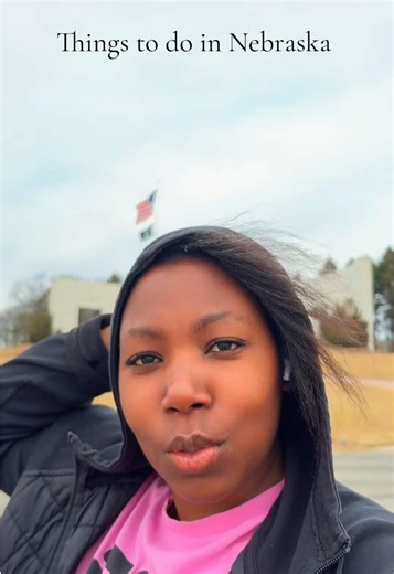 Things to do in Nebraska. Here are some places that moms living in Nebraska will frequently go do and specially living in the Omaha area #nebraska #omaha #momlife #midwestlife #thingstodo