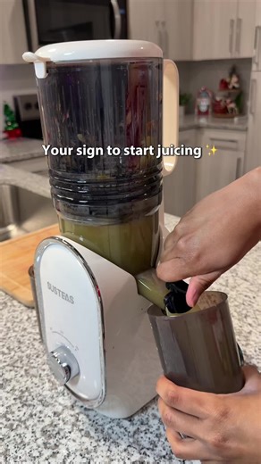Fresh juice, more nutrients, and zero added sugar 😍 Boost your energy, support your gut, and enjoy real juice at home. On sale now with free shipping, tap the cart before they sell out 🛒 #juicer #freshjuice #juicingathome #homejuicer #healthyhabits