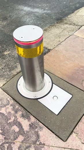 Wireless bollard installation #bollards #automaticbollards #security #carsecurity