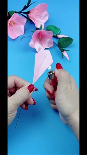 “Turning cloth into beautiful flowers 🌸✨ #DIY #CraftArt”