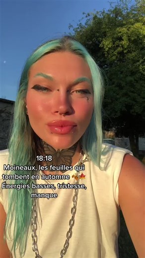 Exploring Tarot with Teal-Haired Mystic