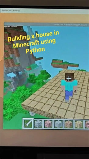 Building a house in Minecraft using Python #minecraft #minecraftshorts #python3 #raspberrypi