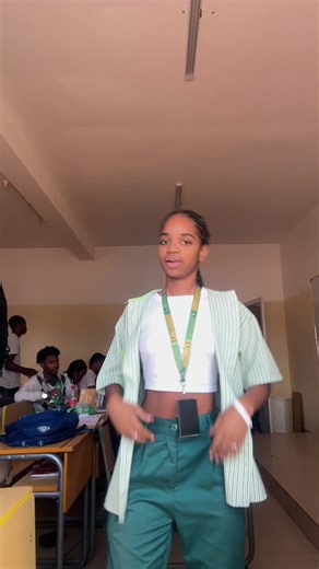 dc: eu.// com o toque do momento.🔥 #alexfernandes🖤 #fypシ #viral_video #dc