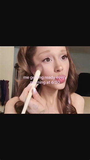 Ariana Grande GIF Shop: Turn Comments Into Ariana GIFs