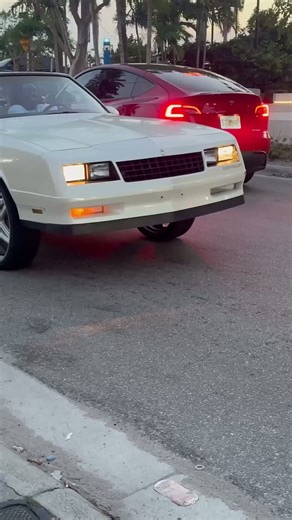 Chevy Monte Carlo on 24’s Riding